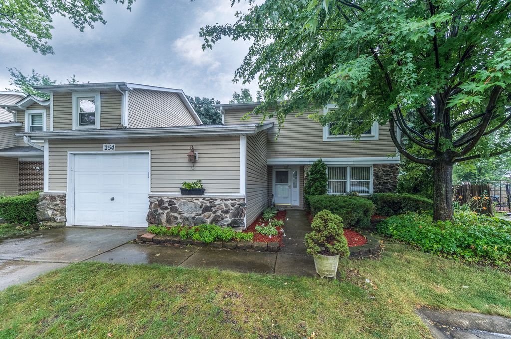 254 Hearthside Dr, Bloomingdale, IL 60108 | Trulia