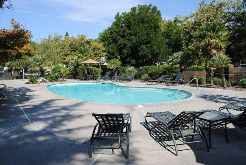 2060 Amanda Way, Chico, CA 95928