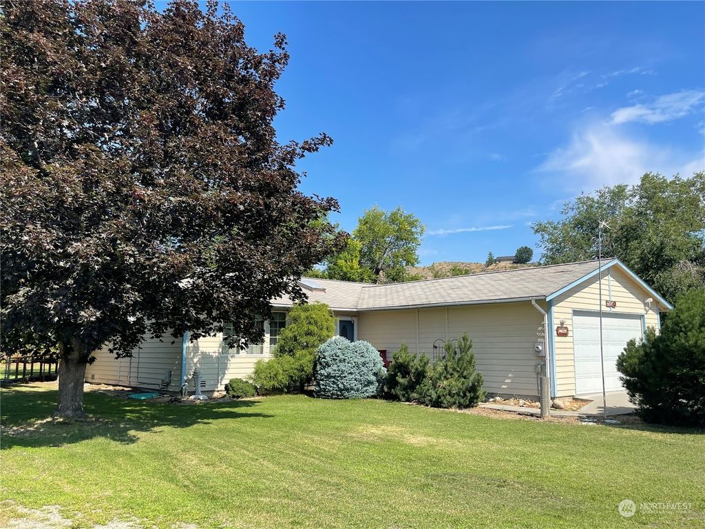 654 5th Avenue, Okanogan, WA 98840 Trulia