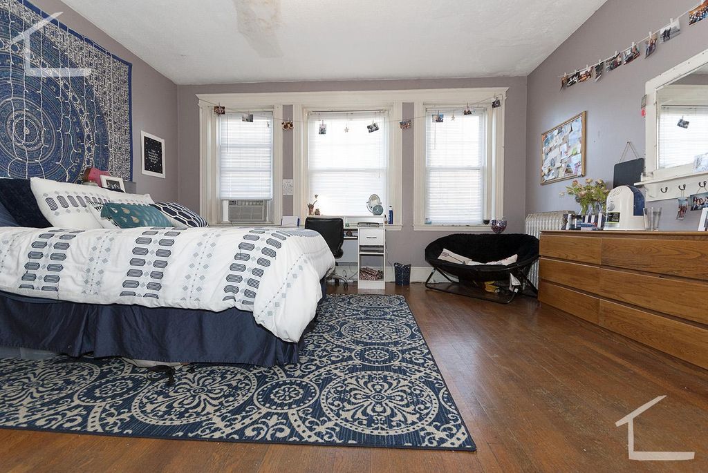49 Park Vale Ave #4, Allston, MA 02134