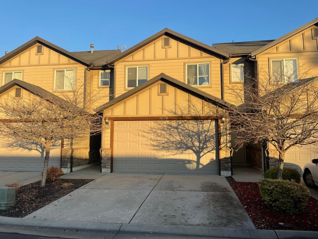 1236 Sun Valley Ln, Ogden, UT 84404