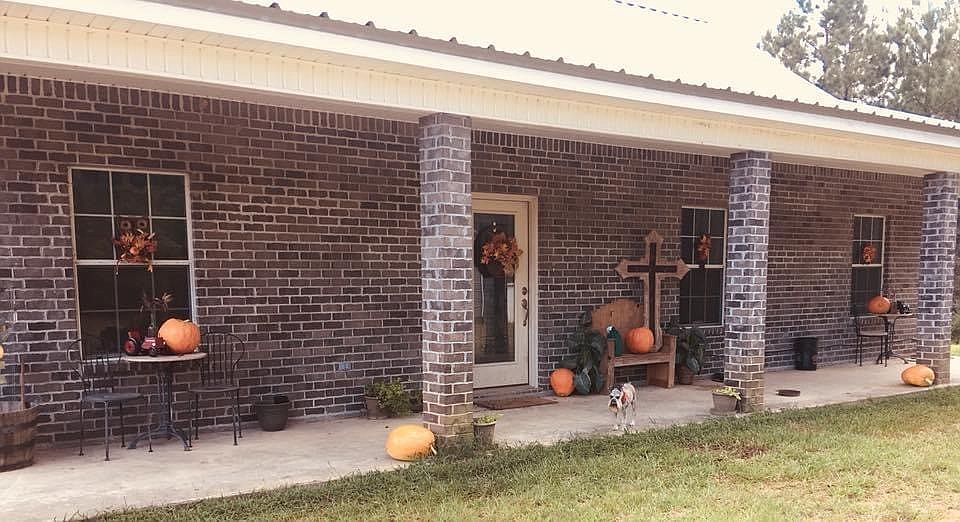 2088 Highway 26 E, Lumberton, MS 39455