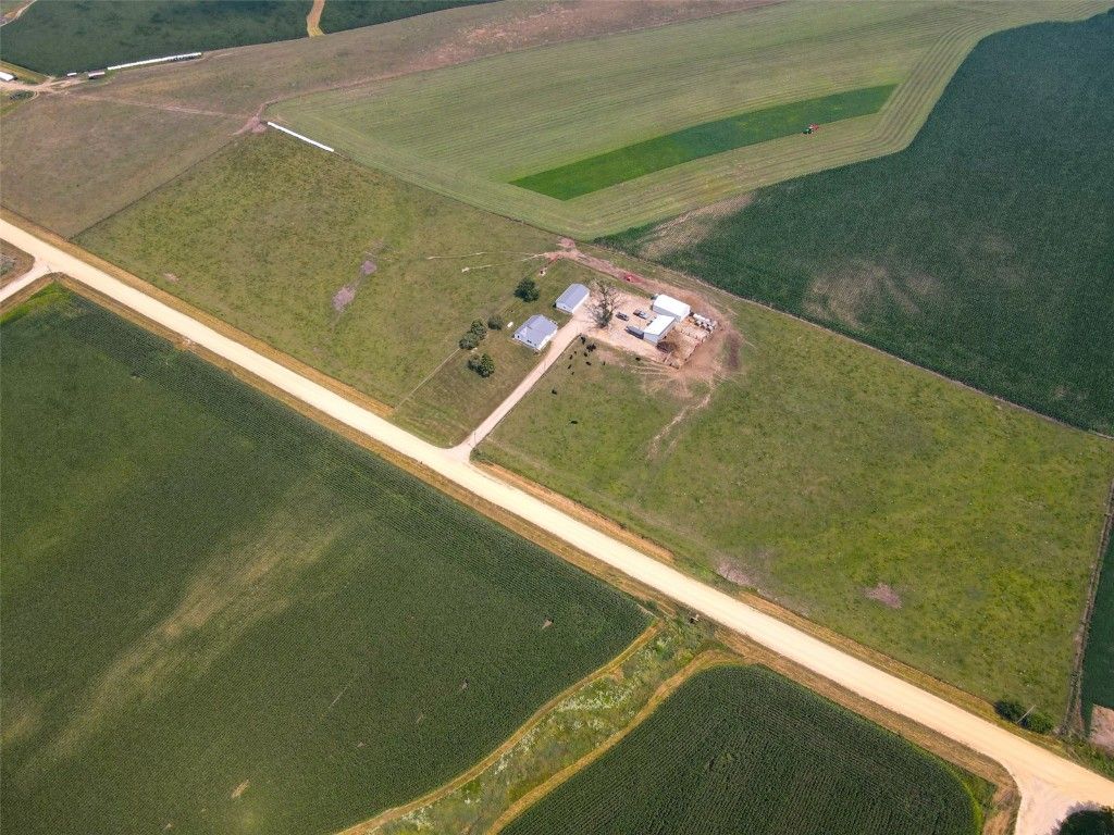 5423 Valley Farm Rd, Coggon, IA 52218 Trulia