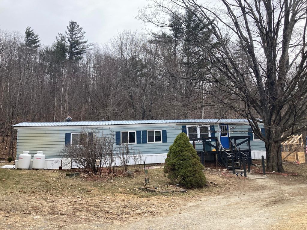 15 Welch Road, Wilton, ME 04294