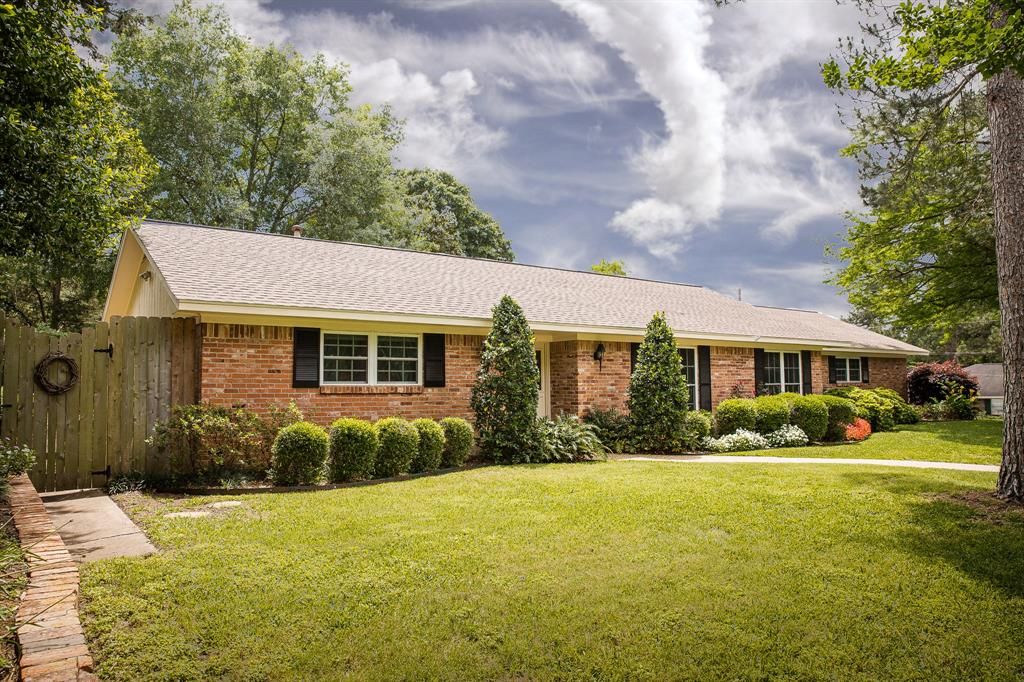 700 Pecan St, Brenham, TX 77833