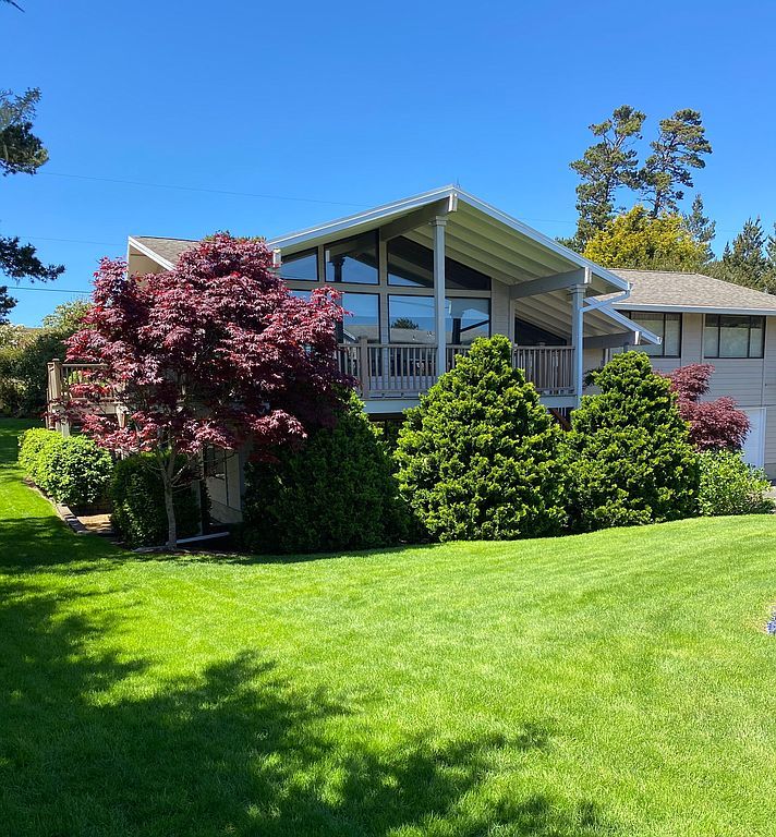 89606 Manion Dr, Warrenton, OR 97146