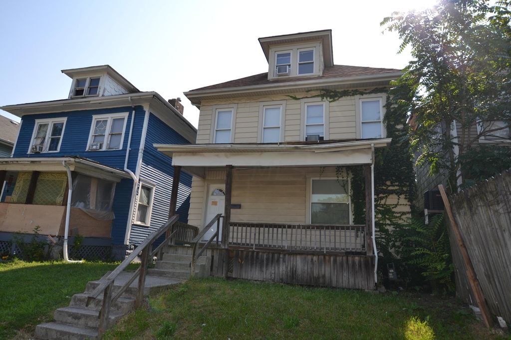 188 S Eureka Ave, Columbus, OH 43204