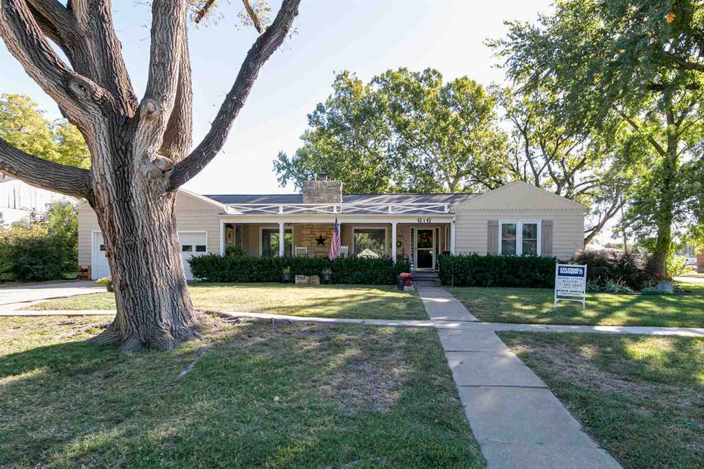 616 S Broadway St, Herington, KS 67449 Trulia