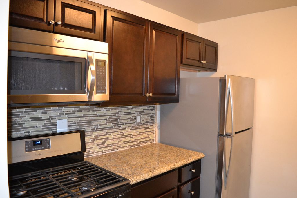 13010 Old Stagecoach Rd, Laurel, MD 20708