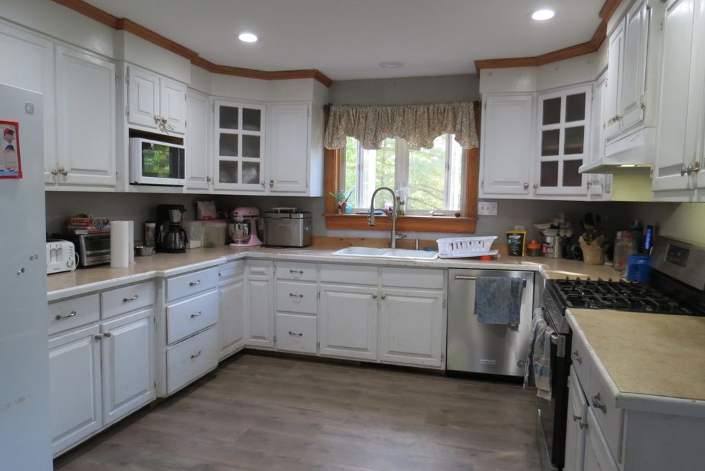 1205 Center St, Wolfeboro, NH 03894
