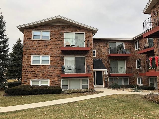 5615 6th Ave  #3A, Countryside, IL 60525