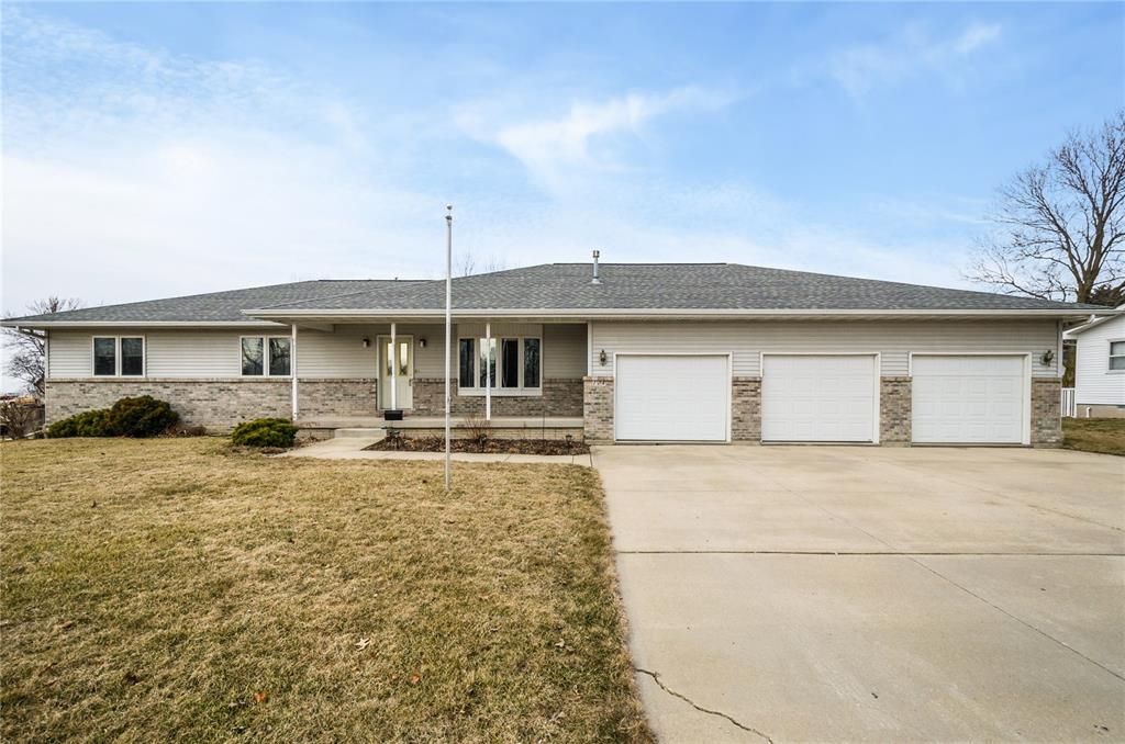 104 Maple St, Van Horne, IA 52346 Trulia