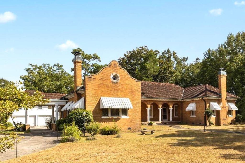 1002 W Pine St, Hattiesburg, MS 39401 MLS 137993 Trulia