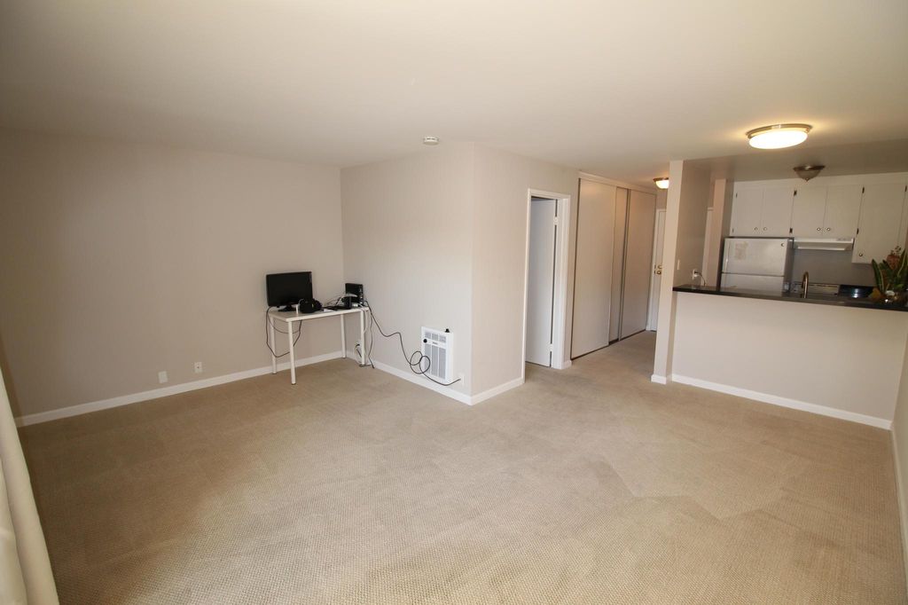 288 Whitmore St 213, Oakland, CA Studio, 1 Bath