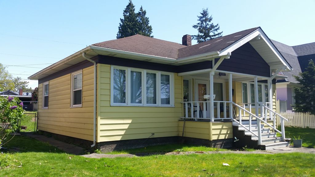 2207 McDougall Ave, Everett, WA 98201