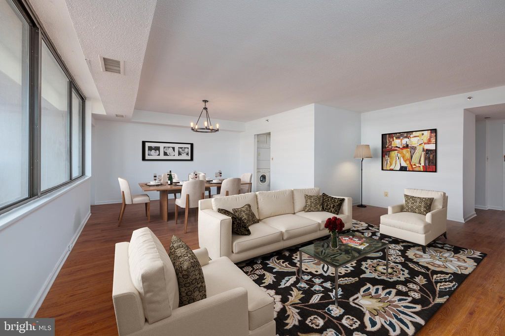 3713 S George Mason Dr #811W, Falls Church, VA 22041
