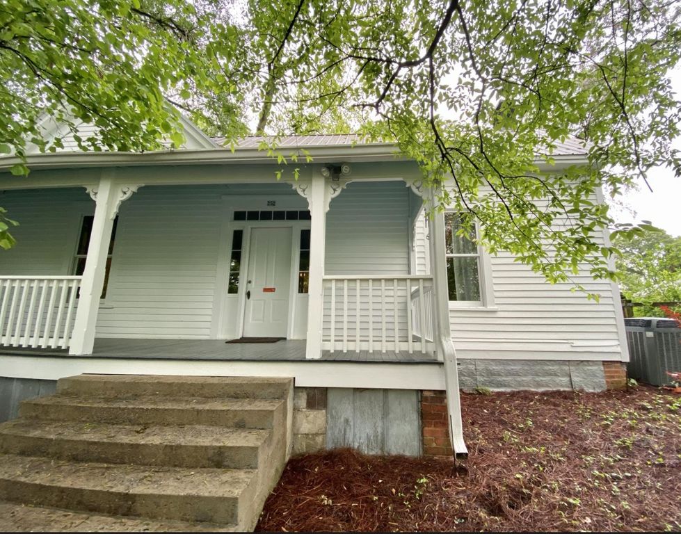 252 Georgia Dr, Athens, GA 30605