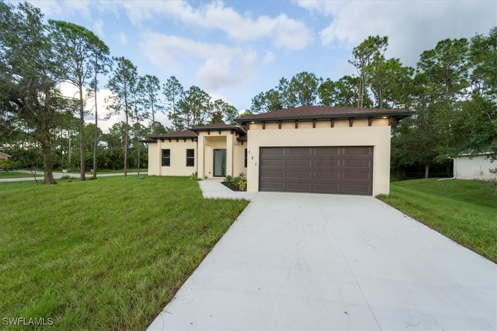 121 Brenda Ave, Lehigh Acres, FL 33974