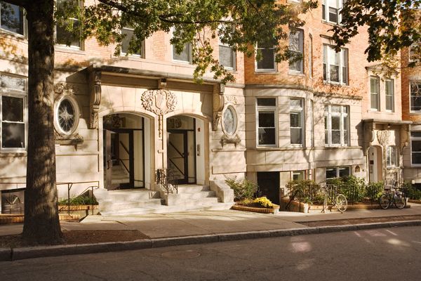 1223 Beacon St, Brookline, MA 02446