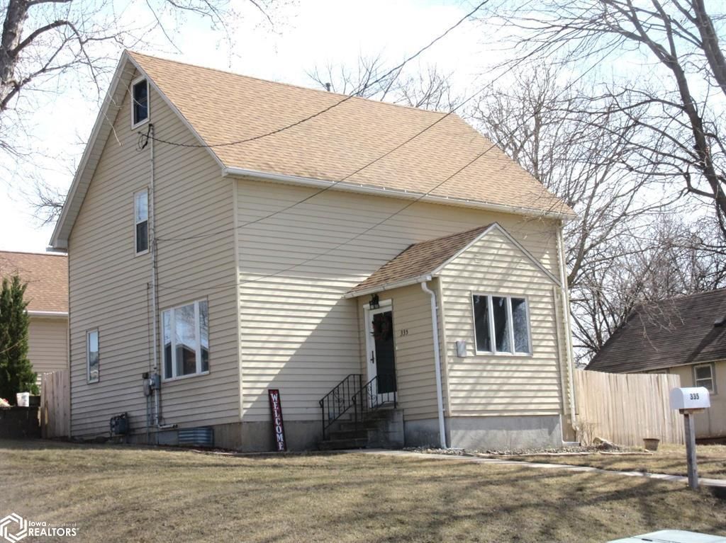 335 S  9th St, Forest City, IA 50436
