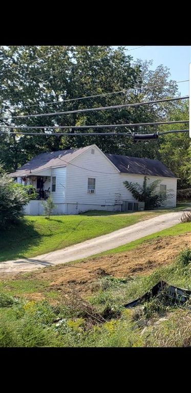546 S Main St, Morgantown, KY 42261