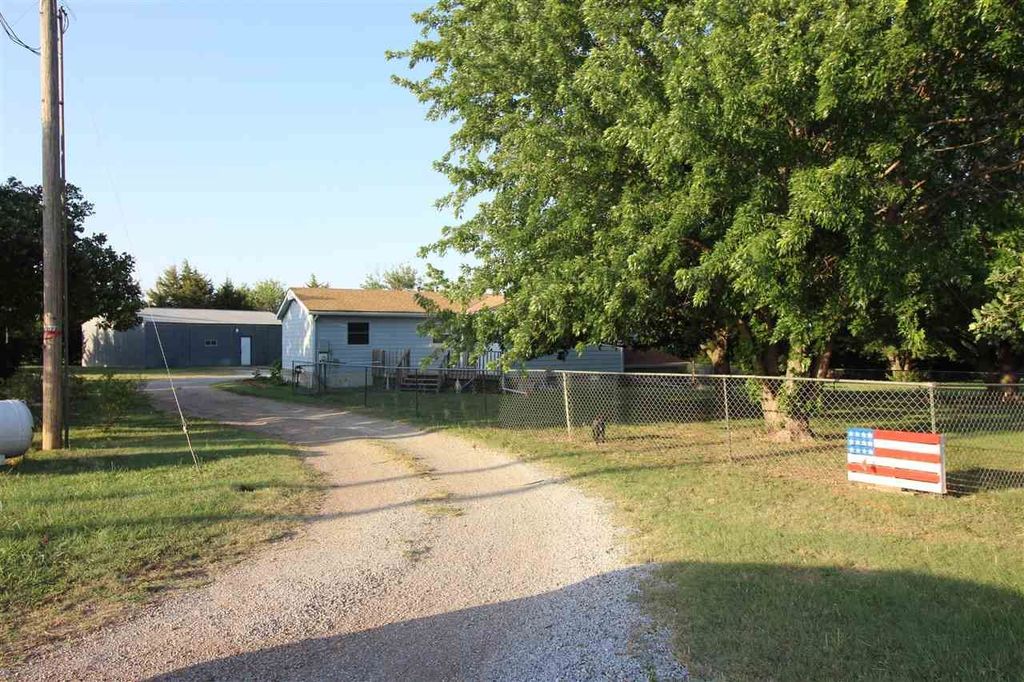 814 N Conway Springs Rd, Conway Springs, KS 67031 Trulia