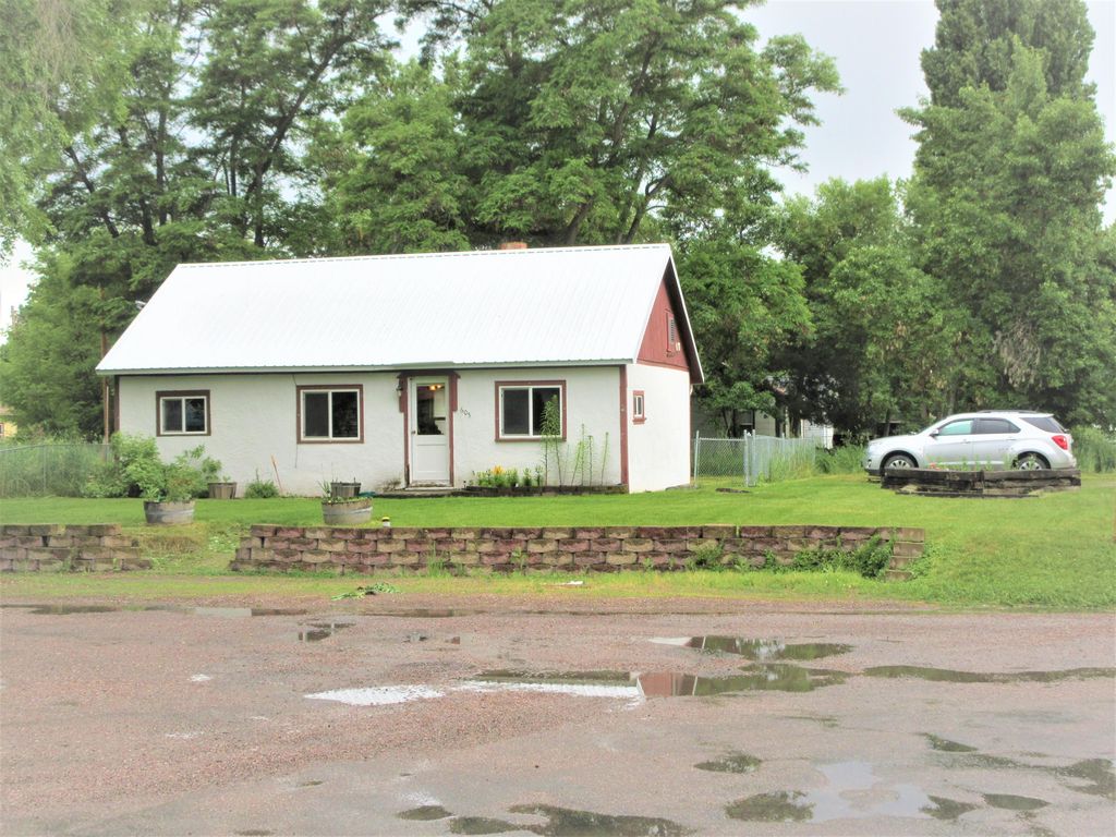 605 5th Ave SW, Ronan, MT 59864 2 Bed, 1 Bath SingleFamily Home MLS 22006576 25 Photos