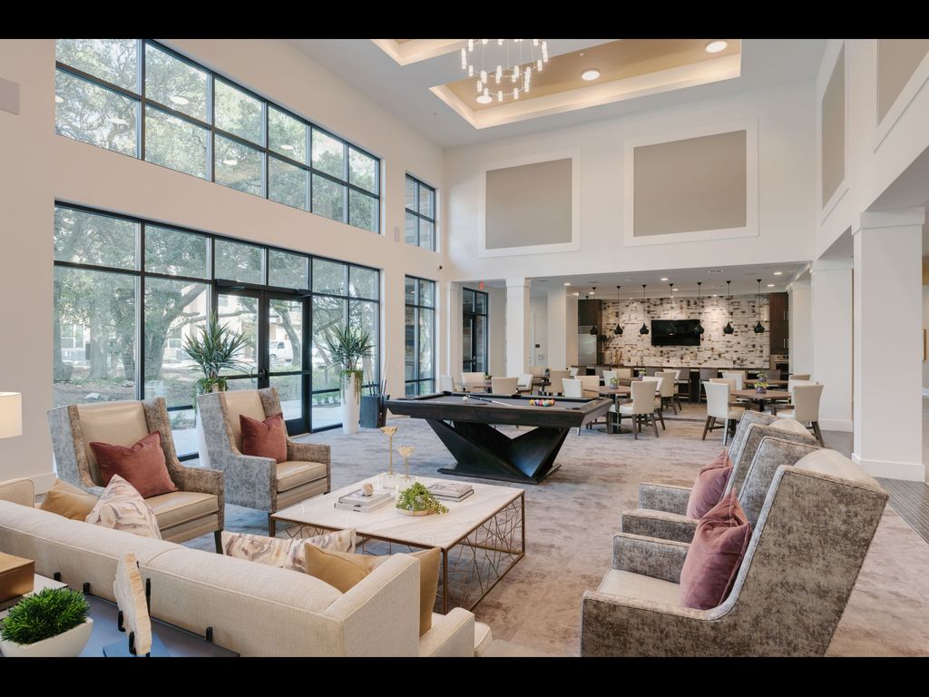 9821 N Lake Creek Pkwy, Austin, TX 78717