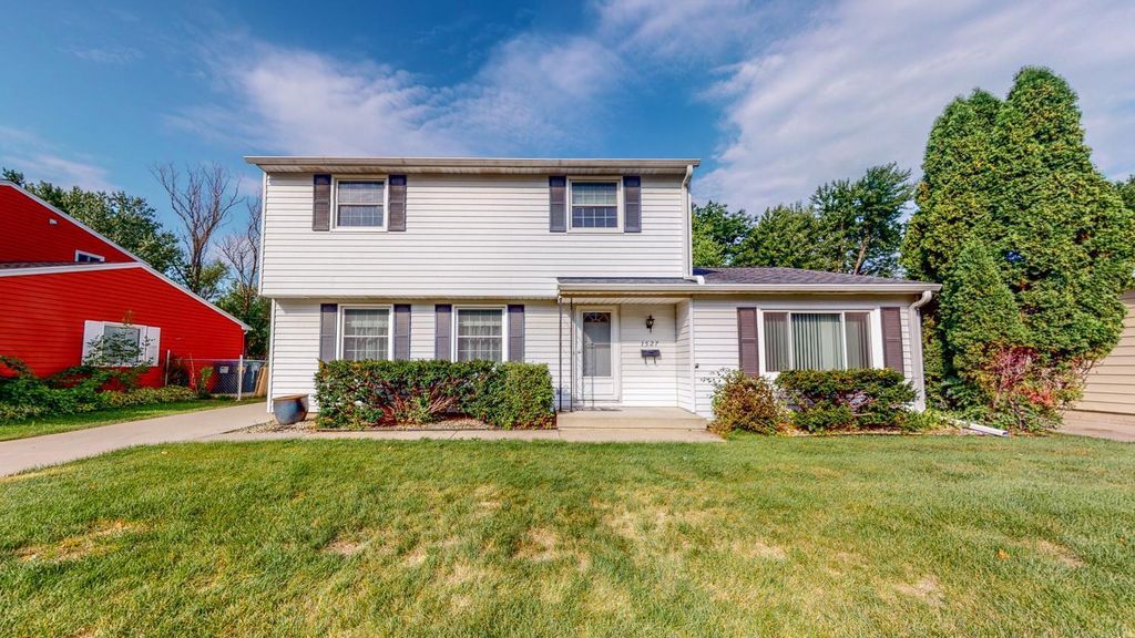 1527 8 1/2 Ave SE, Rochester, MN 55904