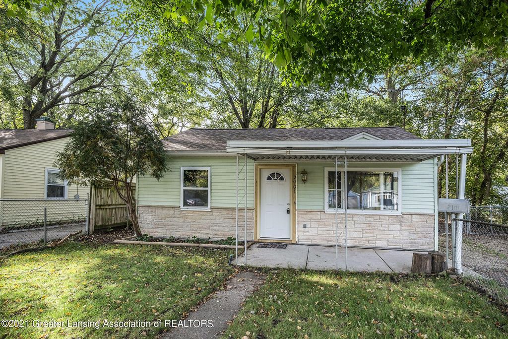 2101 Mary Ave, Lansing, MI 48910