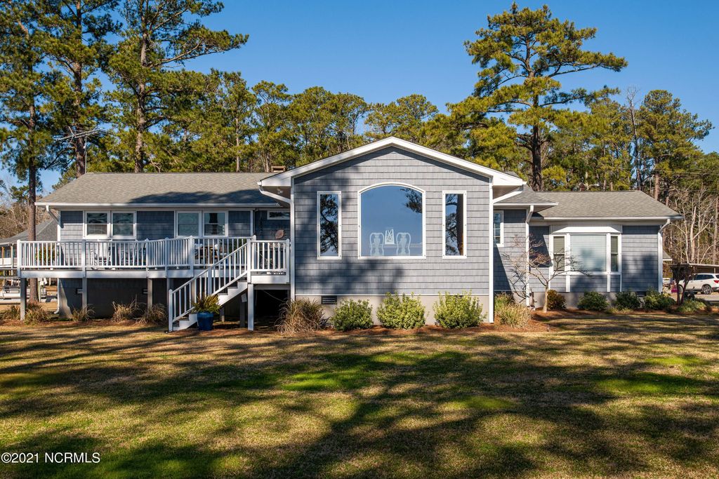 747 Harper Rd, Bayboro, NC 28515 3 Bed, 3 Bath SingleFamily Home