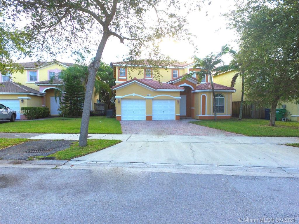 24546 SW 108th Pl, Homestead, FL 33032