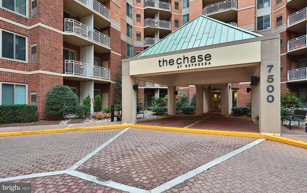 7500 Woodmont Ave #S304, Bethesda, MD 20814