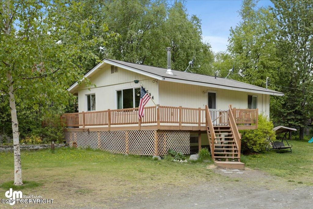 1594 N  Pioneer Peak Dr, Wasilla, AK 99654