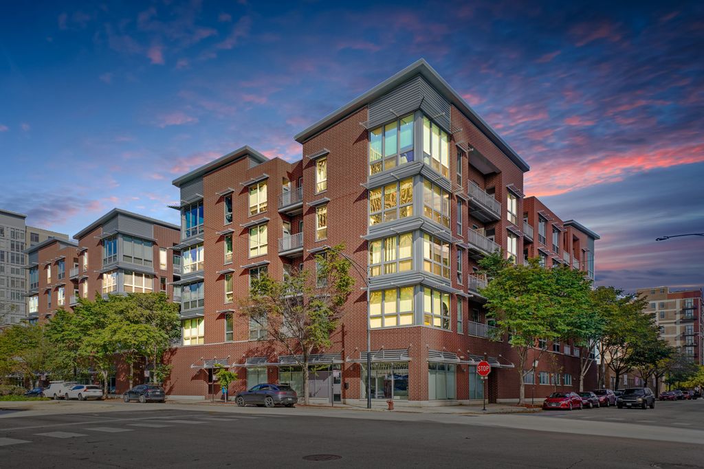 2035 S Indiana Ave #503, Chicago, IL 60616