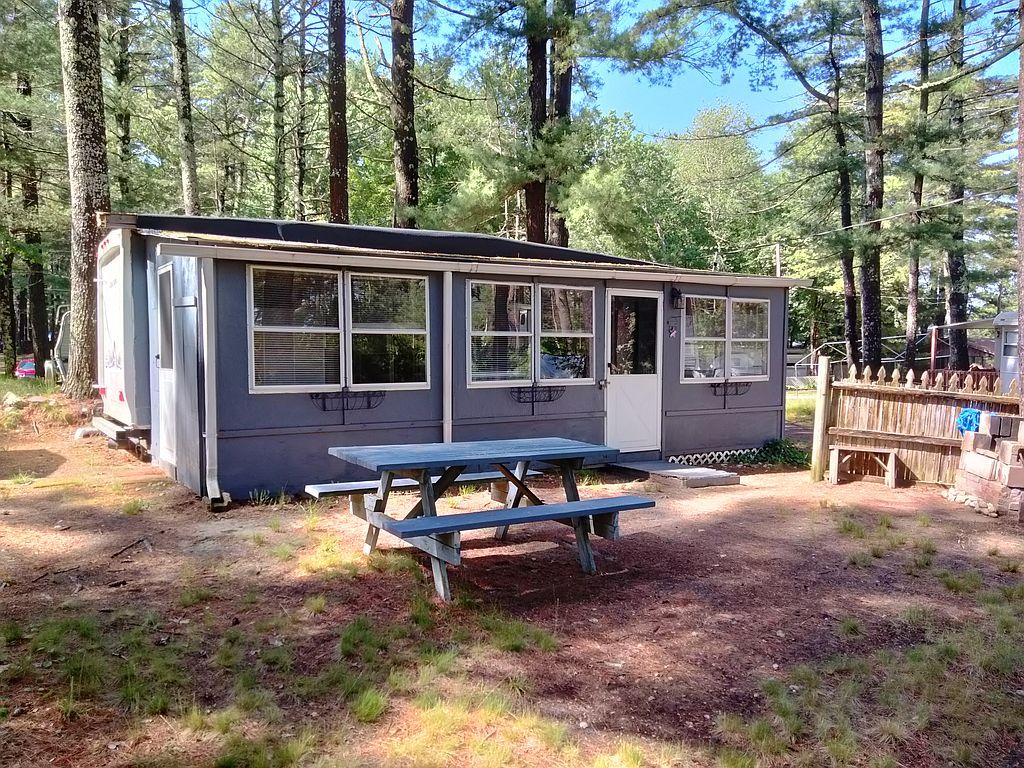 33 Wareham St #57, Carver, MA 02330