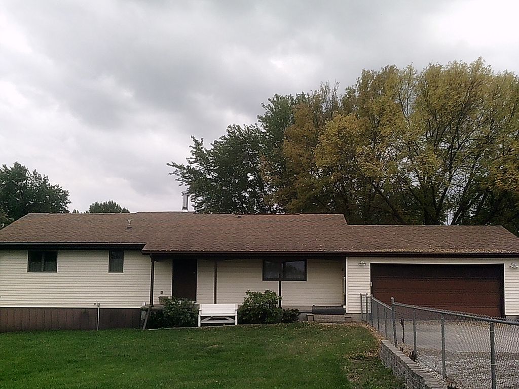 2917 Plank Rd, Keokuk, IA 52632