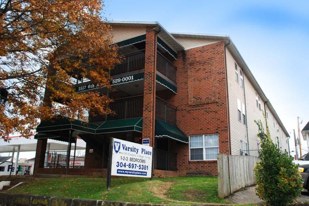 1517 6th Ave #13, Huntington, WV 25701