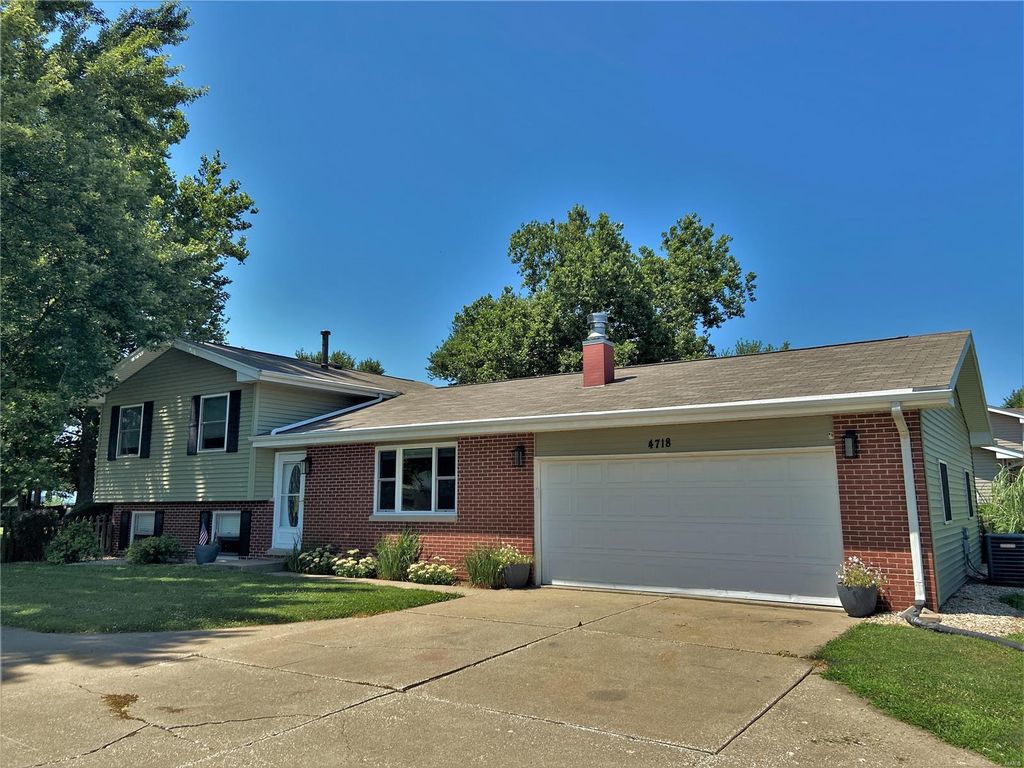 4718 Rosedale Ct, Quincy, IL 3 Bed, 2 Bath SingleFamily 4718 Rosedale Ct, Quincy, IL 3 Bed, 2 Bath SingleFamily