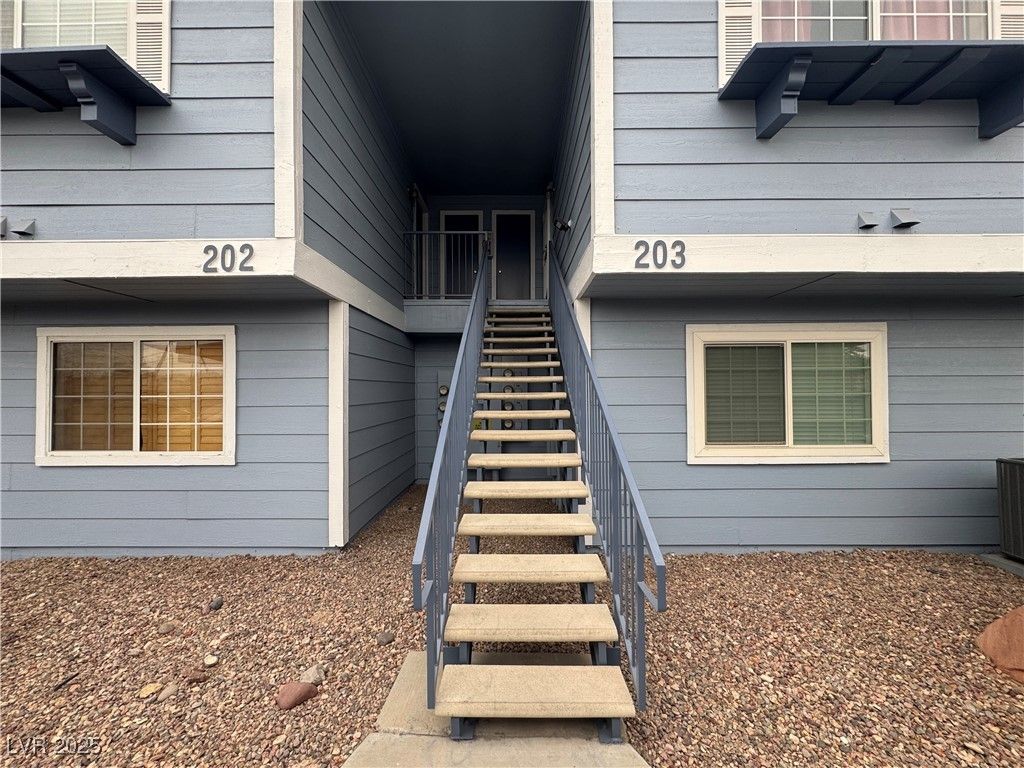 5320 Portavilla Ct #203, Whitney, NV 89122