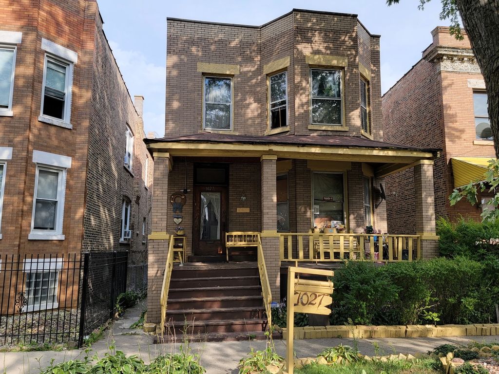 1027 N Ridgeway Ave, Chicago, IL 60651