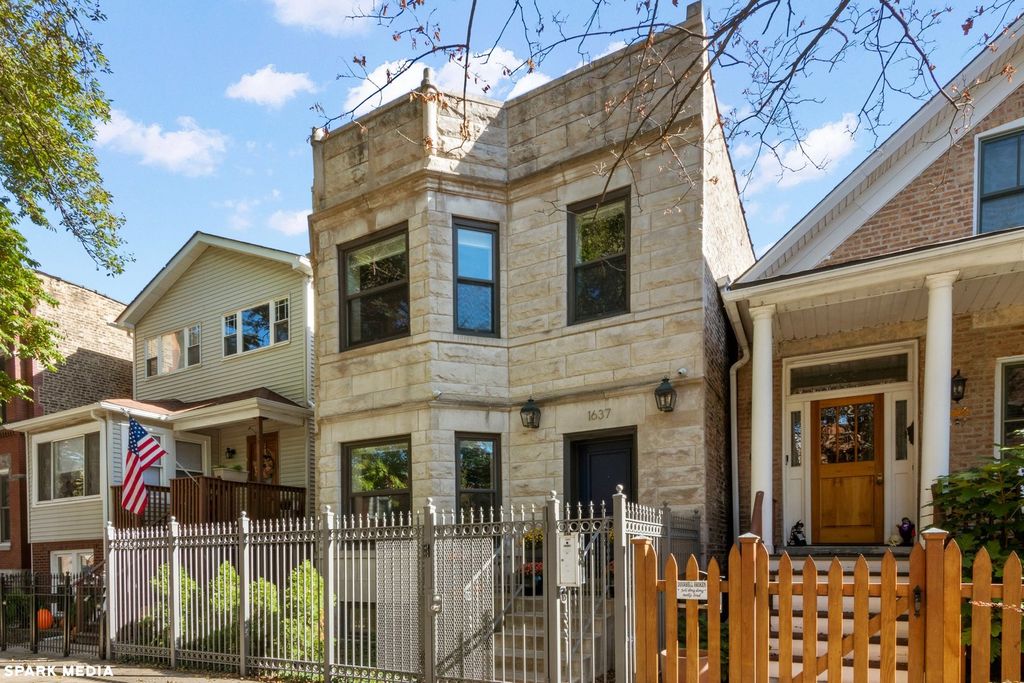1637 N Bell Ave, Chicago, IL 60647