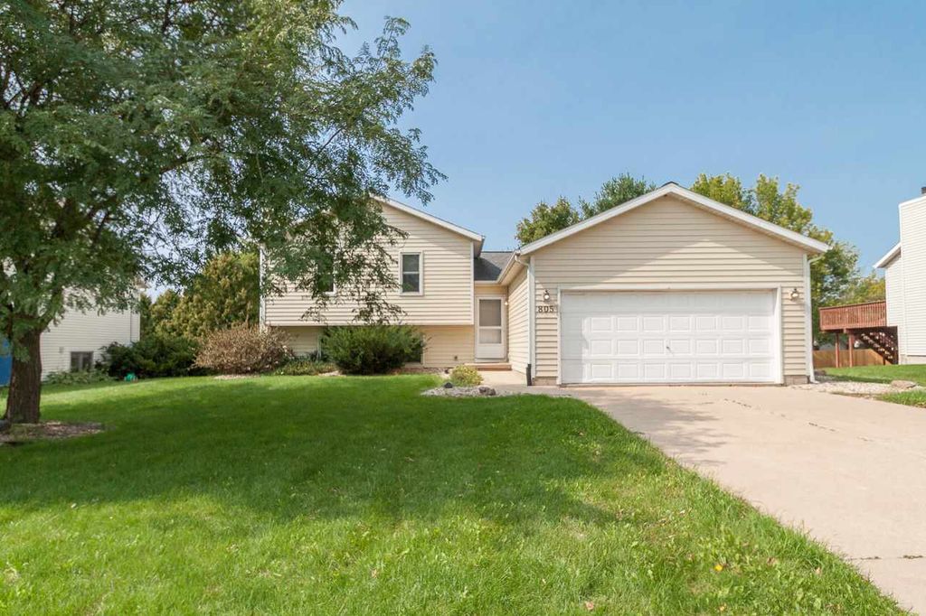 805 N Clover Ln, Cottage Grove, WI 53527 3 Bed, 2 Bath SingleFamily Home MLS 1895522 32