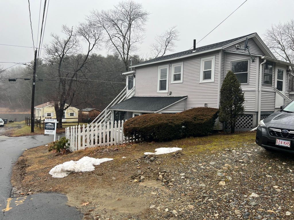 35 Bernard Rd #A, North Grafton, MA 01536