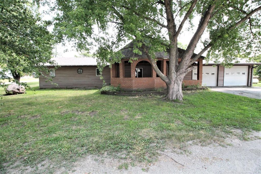 305 7th St, Braddyville, IA 51631 Trulia