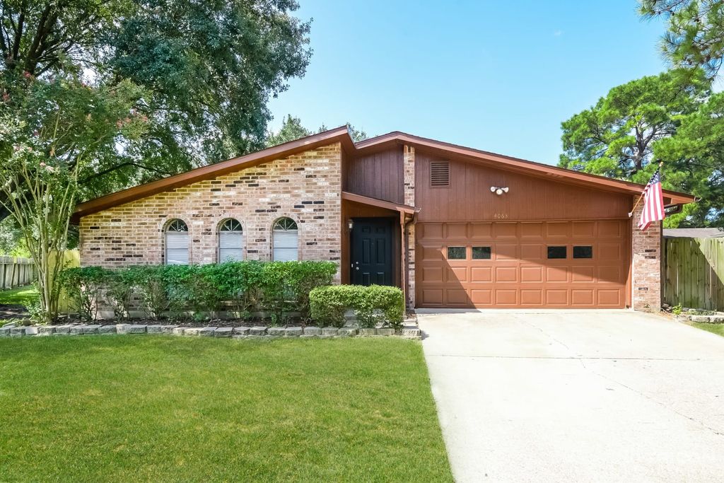 4063 Lost Oak Dr, Spring, TX 77388