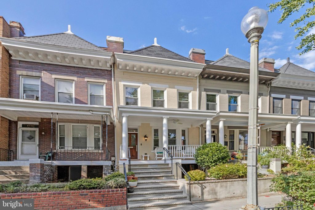 1749 Swann St NW, Washington, DC 20009