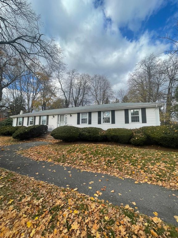 1 Linden Dr #A, Danvers, MA 01923