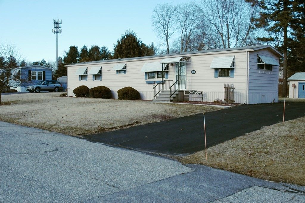 12 Highland Dr, Quinebaug, CT 06262