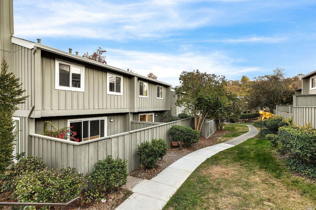 1285 Redwood Blvd, Novato, CA 3 Bed, 3 Bath Condo 50 Photos Trulia